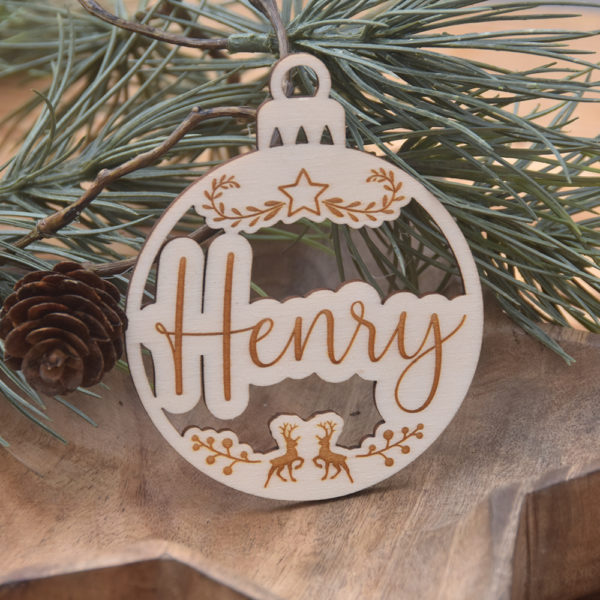 Holzkugel flach - personalisiert - Henry